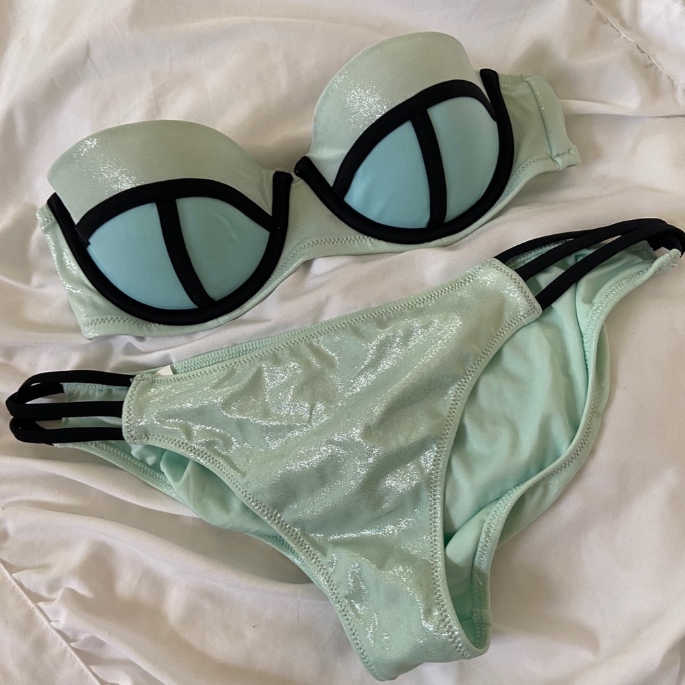 VS Bikini